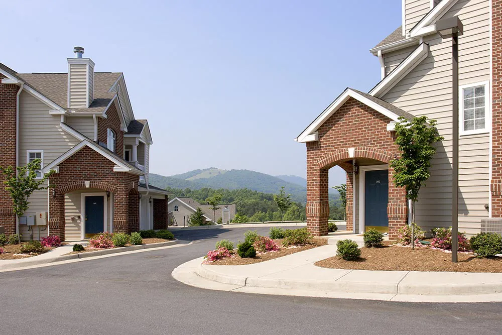 Charlottesville Luxury Apartment Homes at Carriage Hill